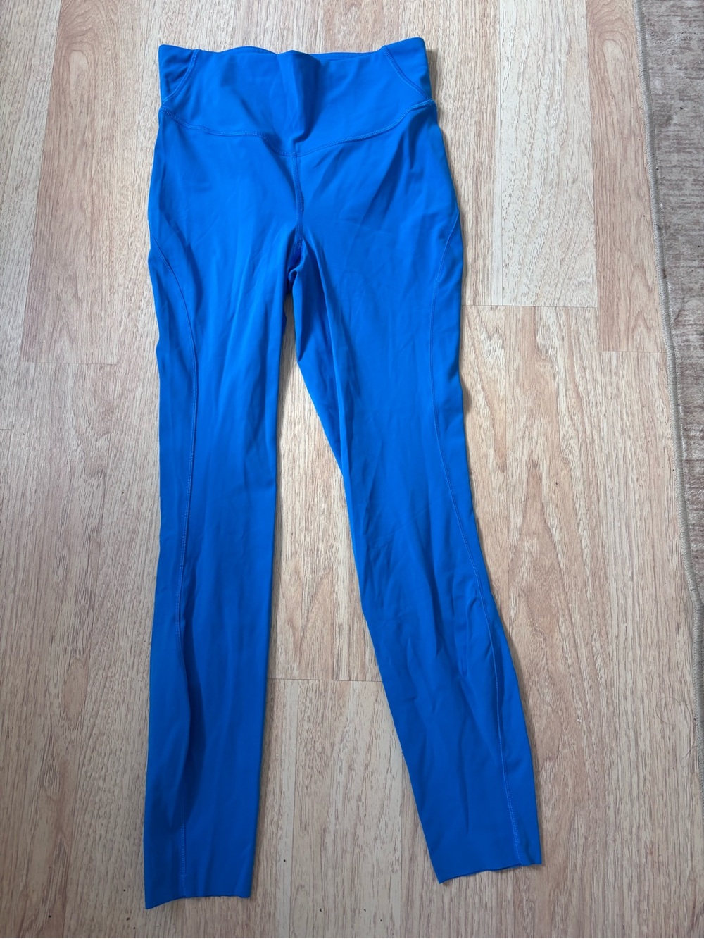 Lululemon Base Pace HR Tight 25” Nulux Size 6 💙 Symphony Blue